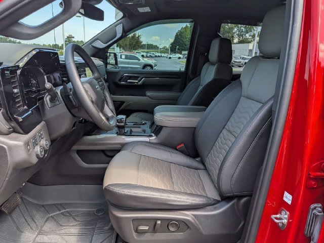 Used 2024 Chevrolet Silverado 1500 ZR2 AWD/4WD image 7