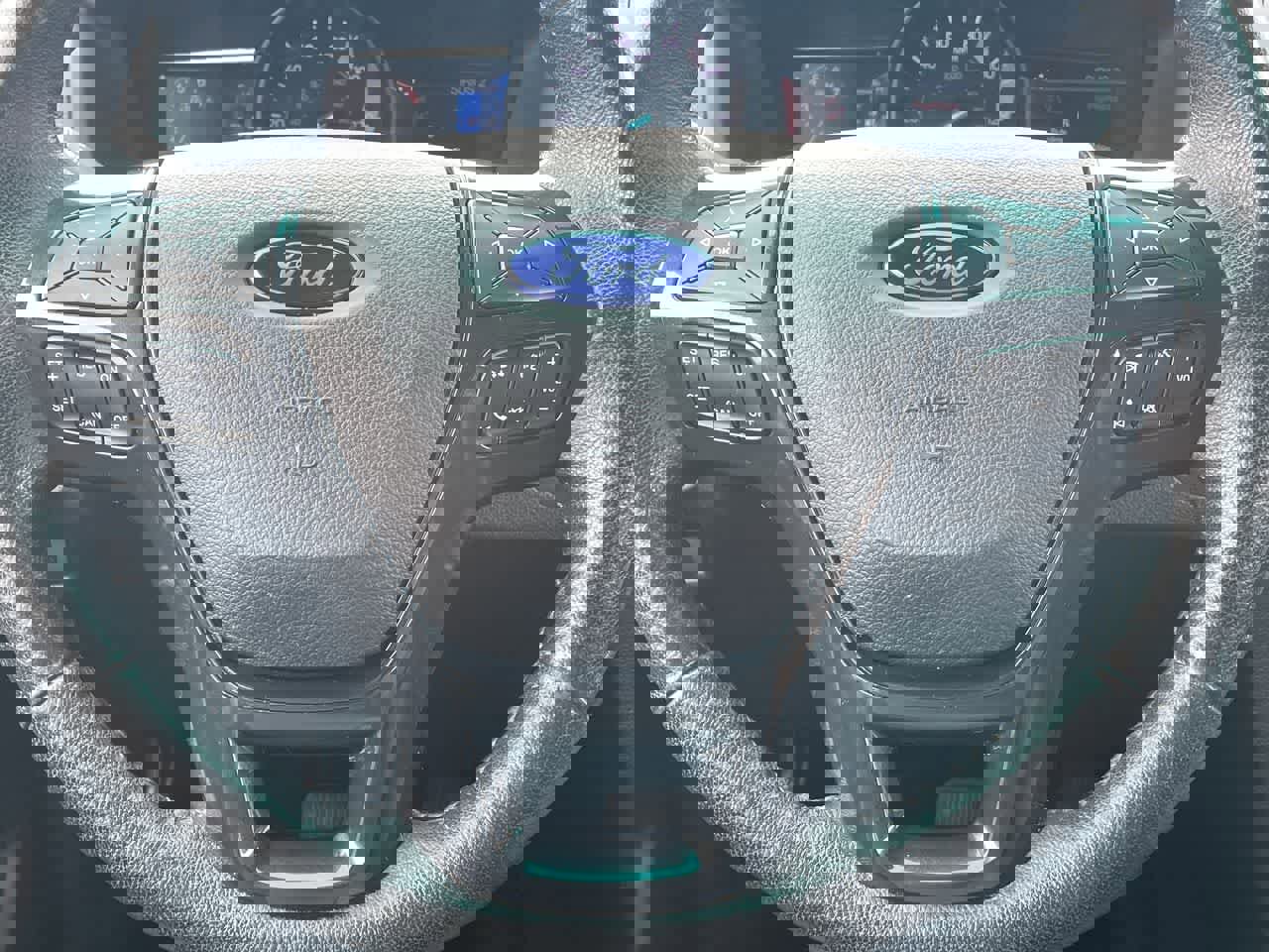 Used 2016 Ford Explorer XLT w/ Equipment Group 202A AWD/4WD image 10