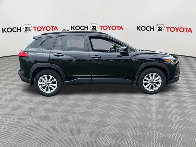 Certified 2024 Toyota Corolla Cross LE w/ Black Badges Package (TMS) AWD/4WD image 9
