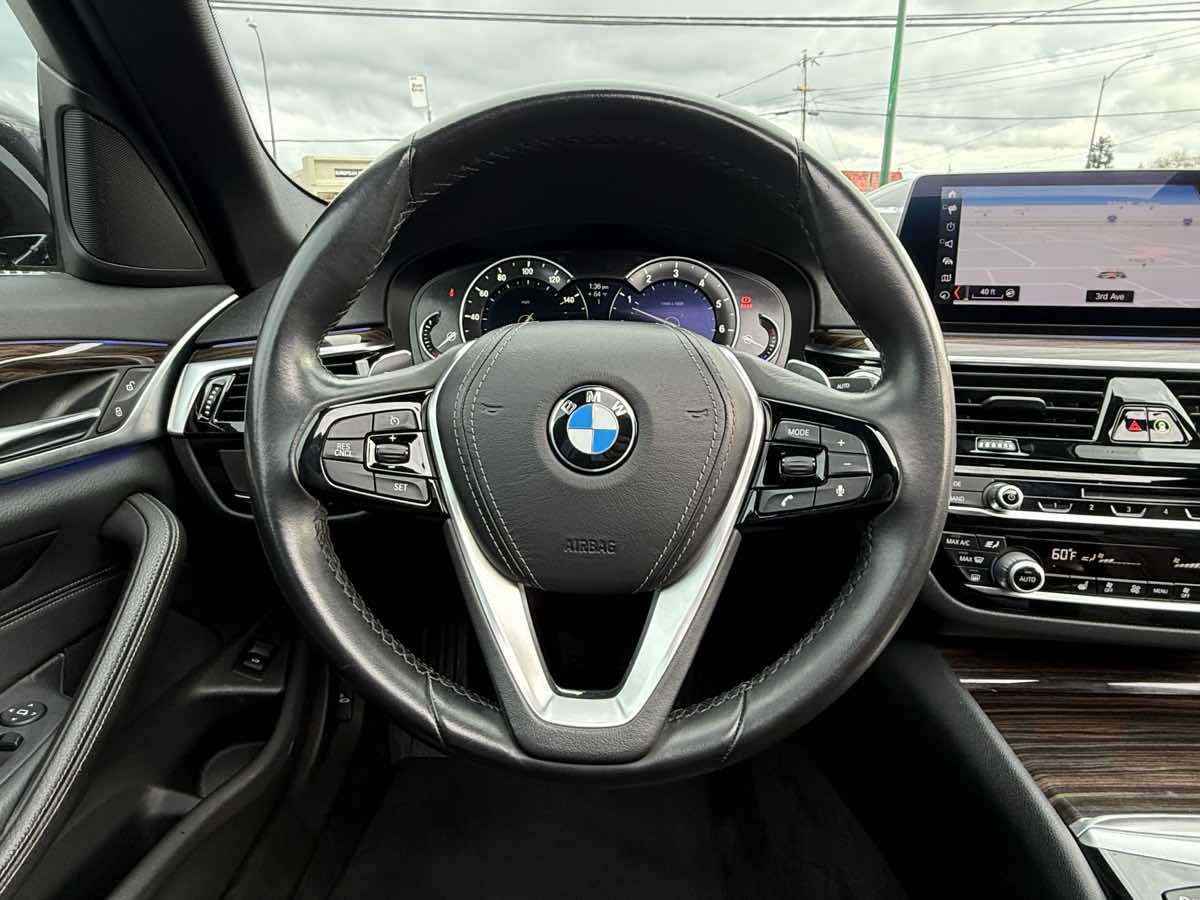 Used 2019 BMW 530i w/ Convenience Package image 16