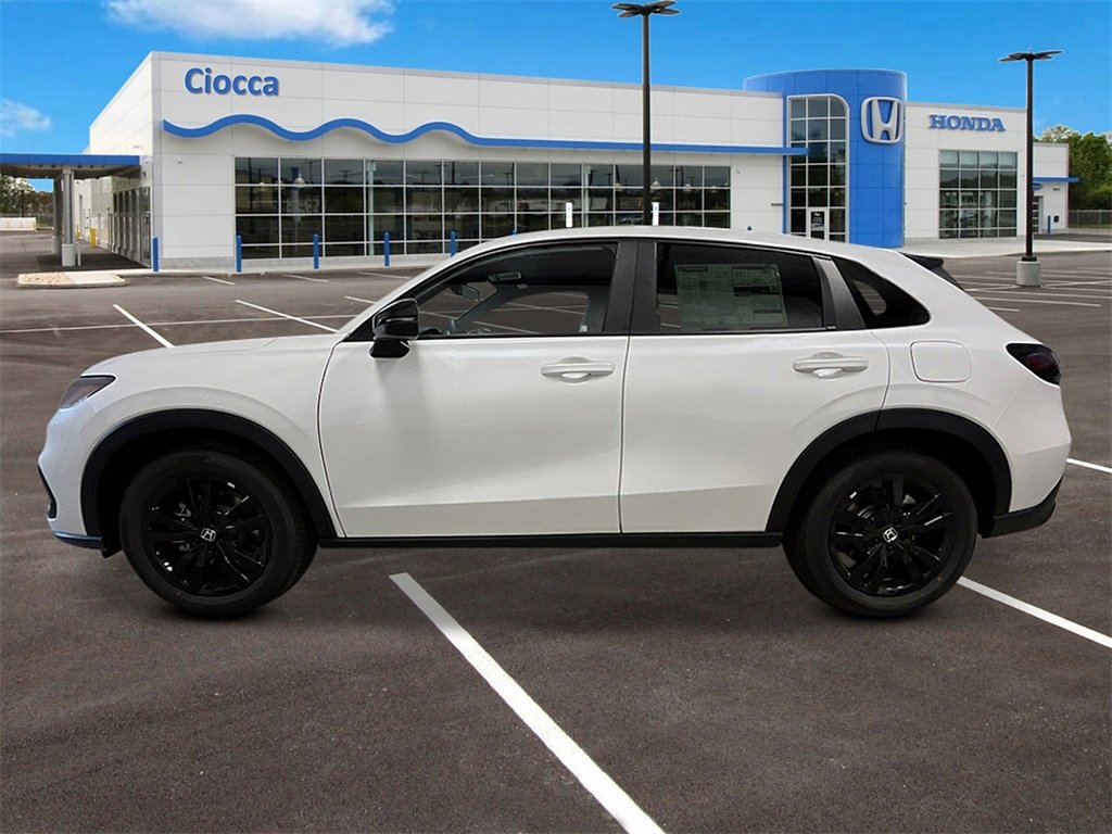 New 2026 Honda HR-V Sport image 2
