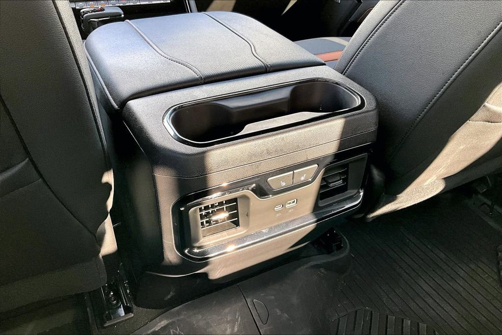 Used 2025 GMC Sierra 1500 AT4 w/ AT4 Premium Package image 31