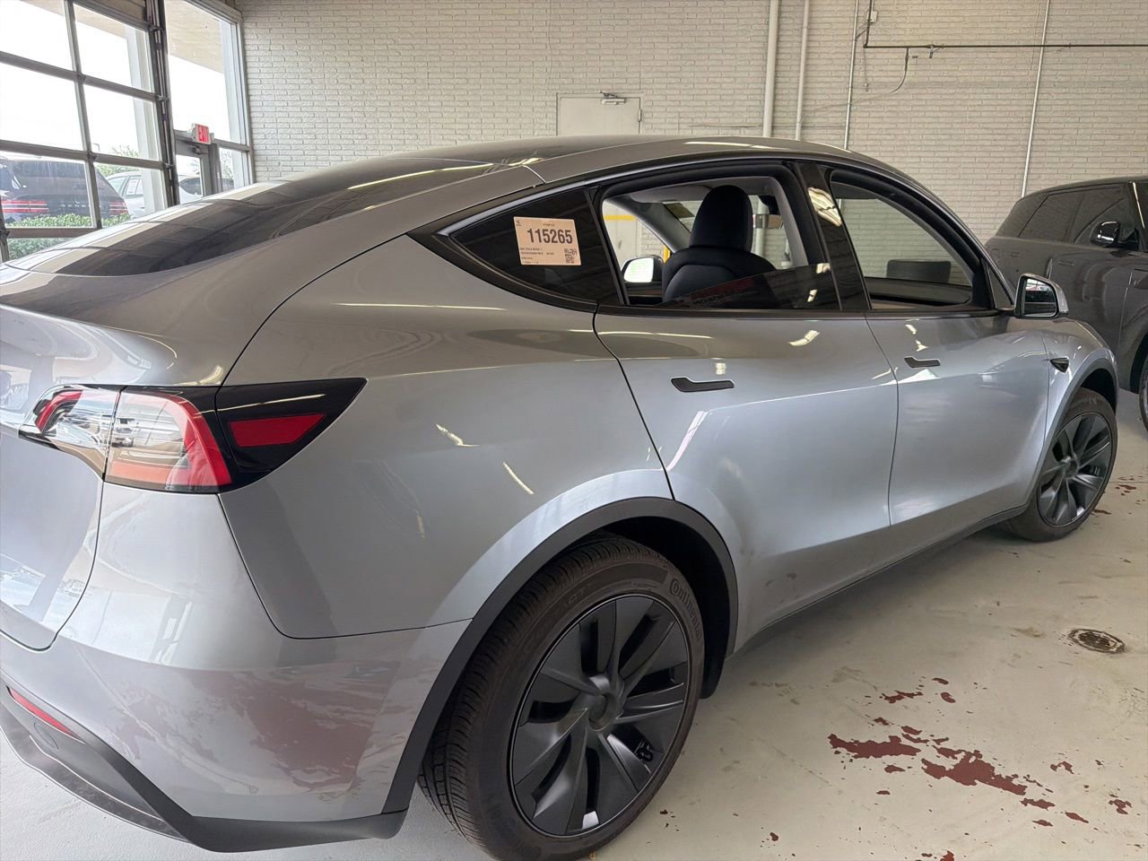 Used 2025 Tesla Model Y Long Range RWD image 6