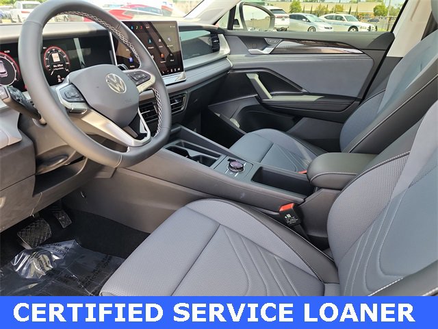 New 2025 Volkswagen Tiguan SE image 12