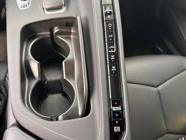 Certified 2023 Chevrolet Corvette Stingray Convertible w/ Battery Protection Package image 27