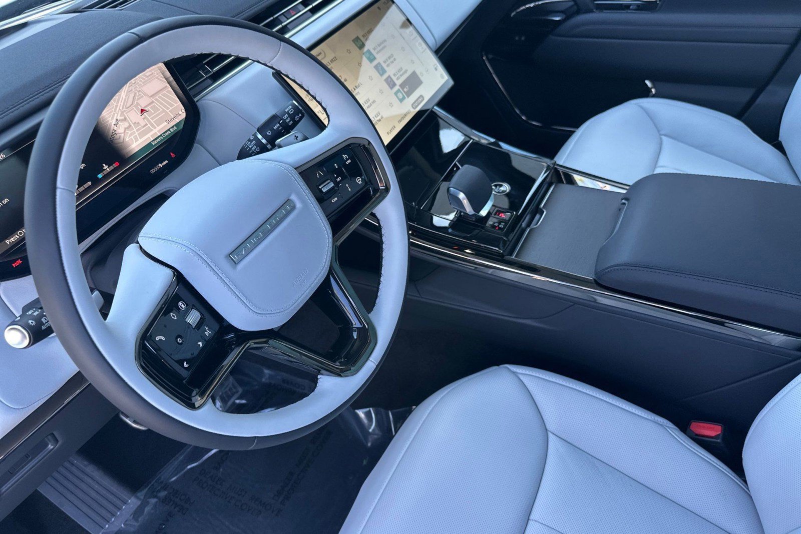 New 2026 Land Rover Range Rover Sport Dynamic SE image 4