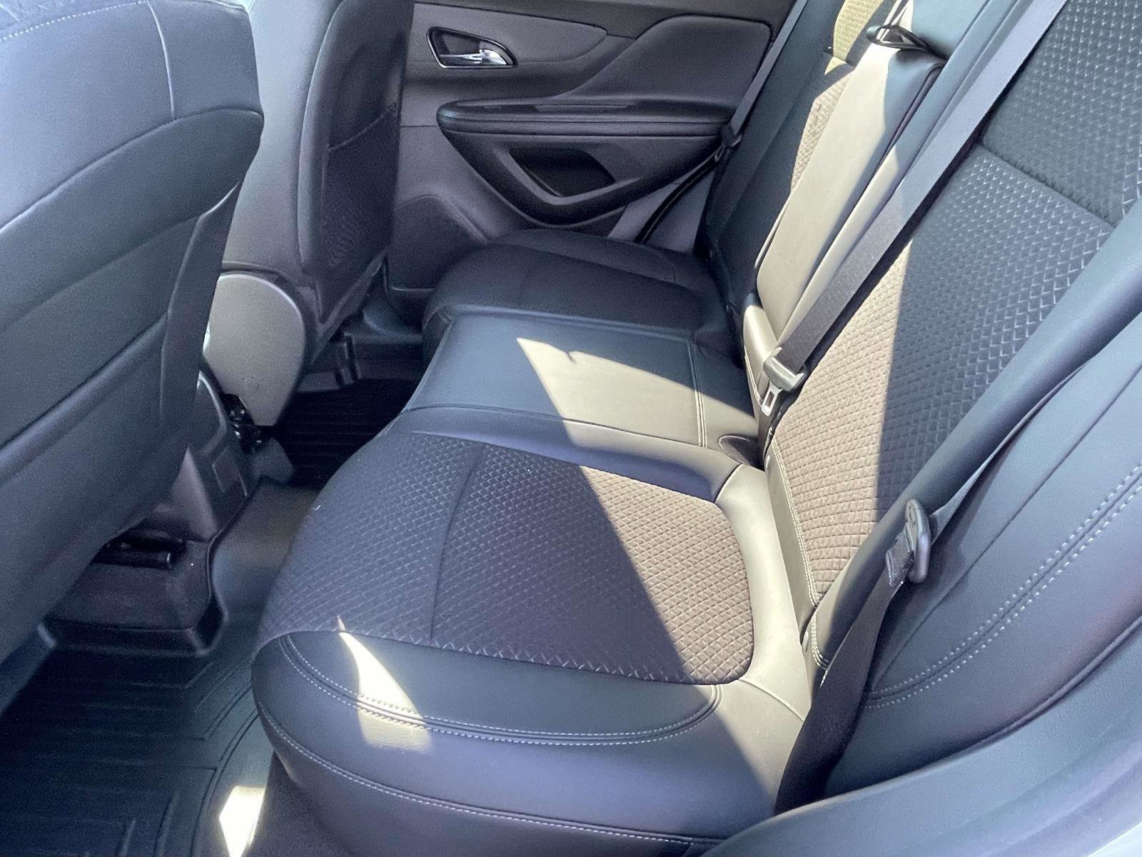 Used 2020 Buick Encore Preferred image 12