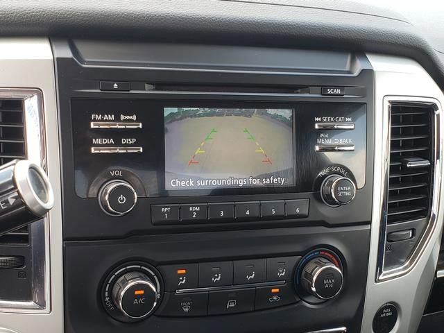 Used 2018 Nissan Titan SV AWD/4WD image 26