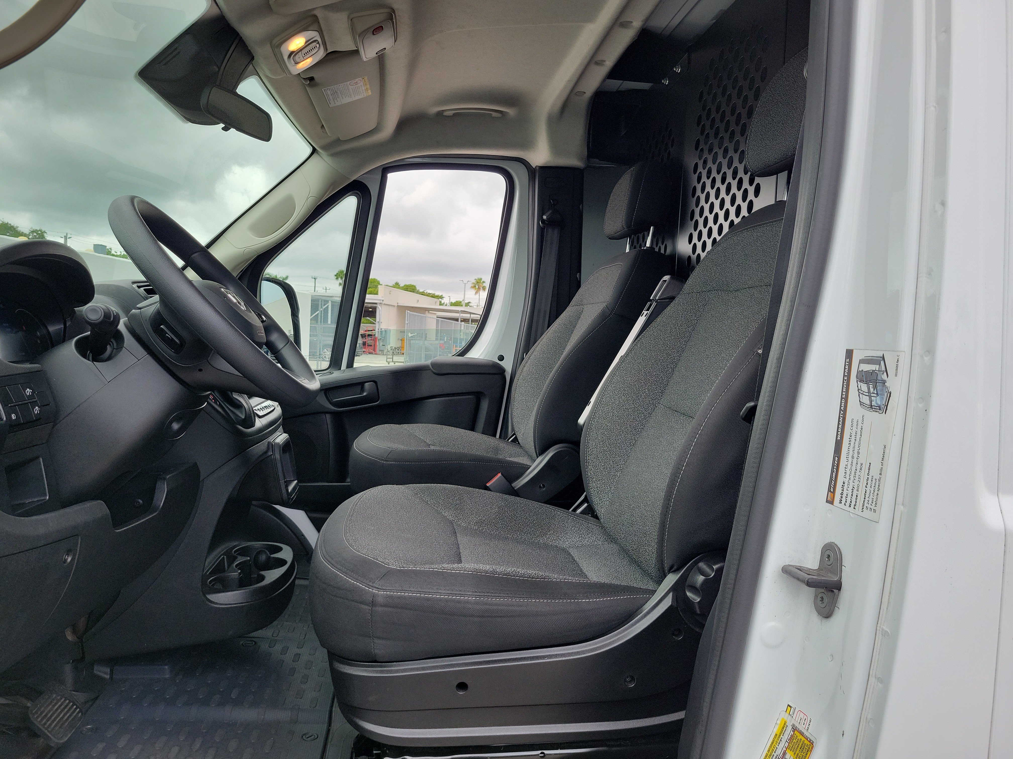 Used 2025 RAM ProMaster 2500 w/ U-Haul Equipment Group FWD image 11
