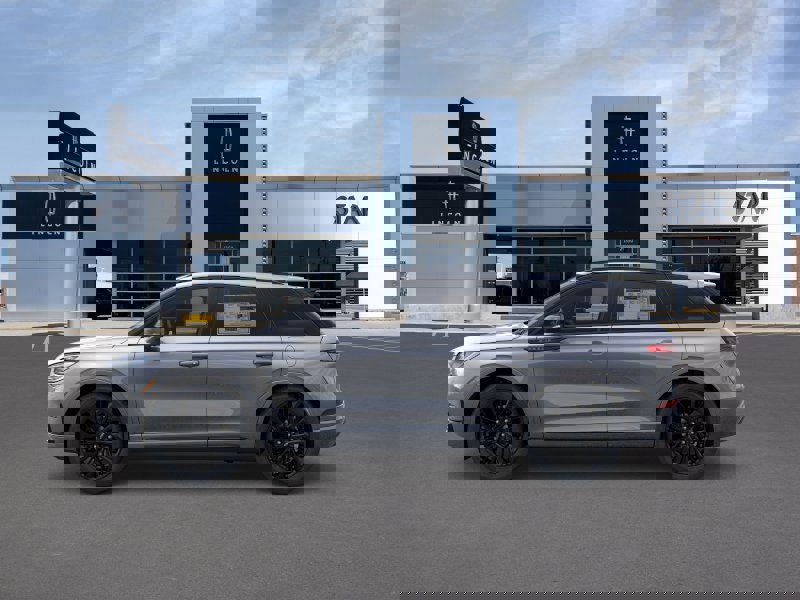 New 2026 Lincoln Corsair Premiere image 3