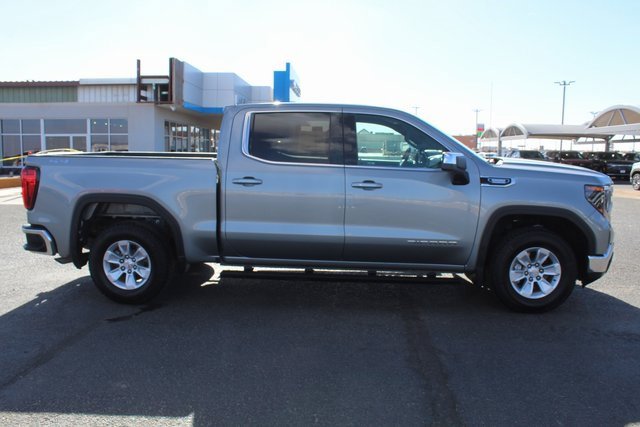 Used 2024 GMC Sierra 1500 SLE image 2