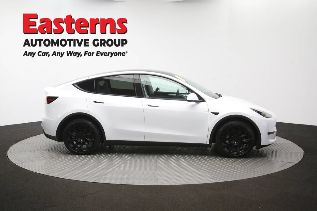 Used 2022 Tesla Model Y Long Range AWD/4WD image 41