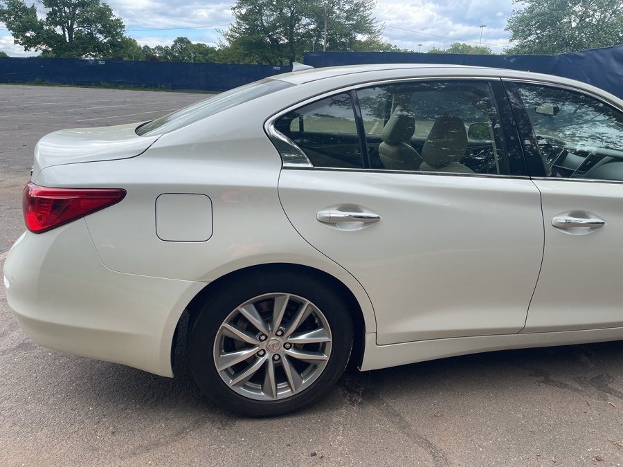 Used 2016 INFINITI Q50 3.0t Premium w/ Driver Assistance Package RWD image 13