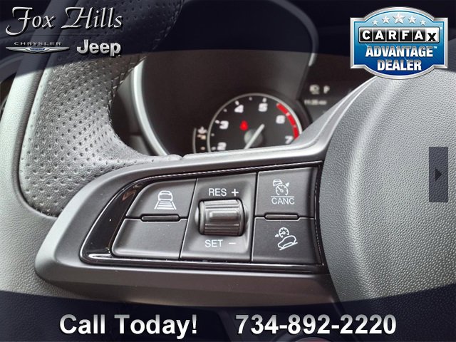 Used 2023 Alfa Romeo Stelvio Ti image 17