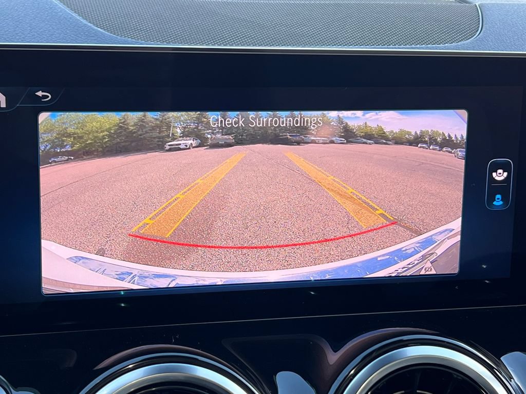 New 2026 Mercedes-Benz GLB 250 4MATIC image 25