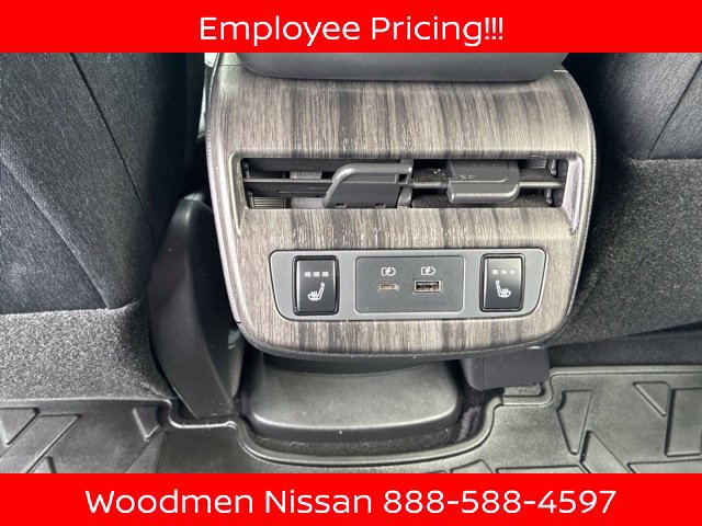 Certified 2023 Nissan Ariya AWD image 23