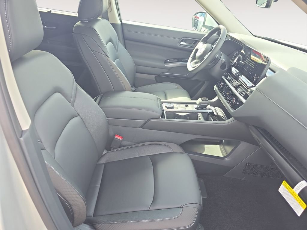 New 2025 Nissan Pathfinder SL w/ Lighting Package (N92) image 15