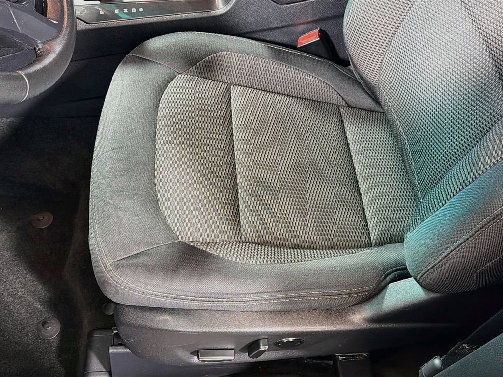 Used 2016 Ford Explorer XLT AWD/4WD image 19