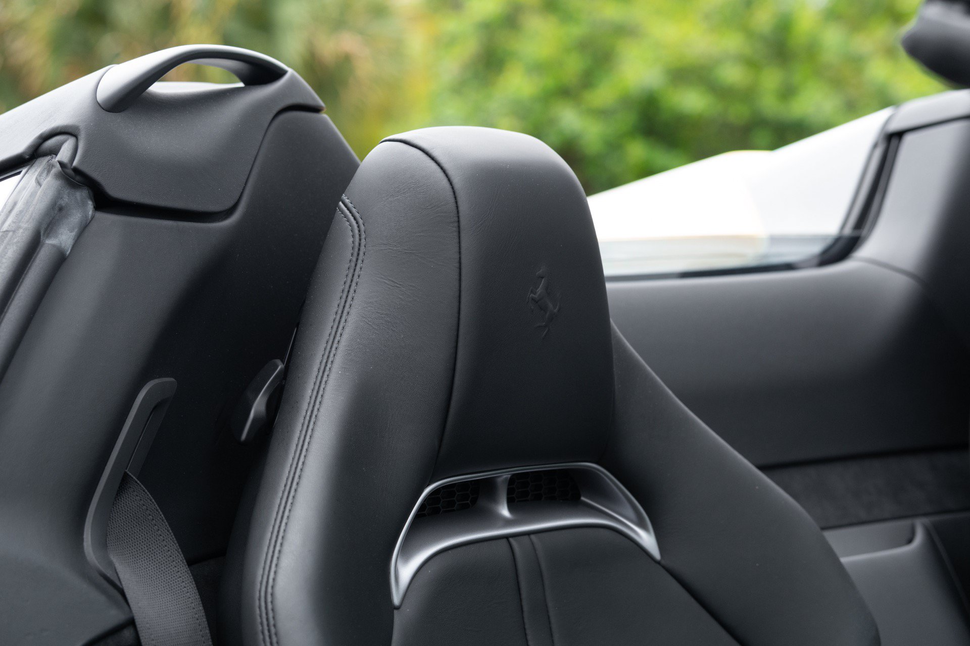 Used 2022 Ferrari SF90 Spider AWD/4WD image 68