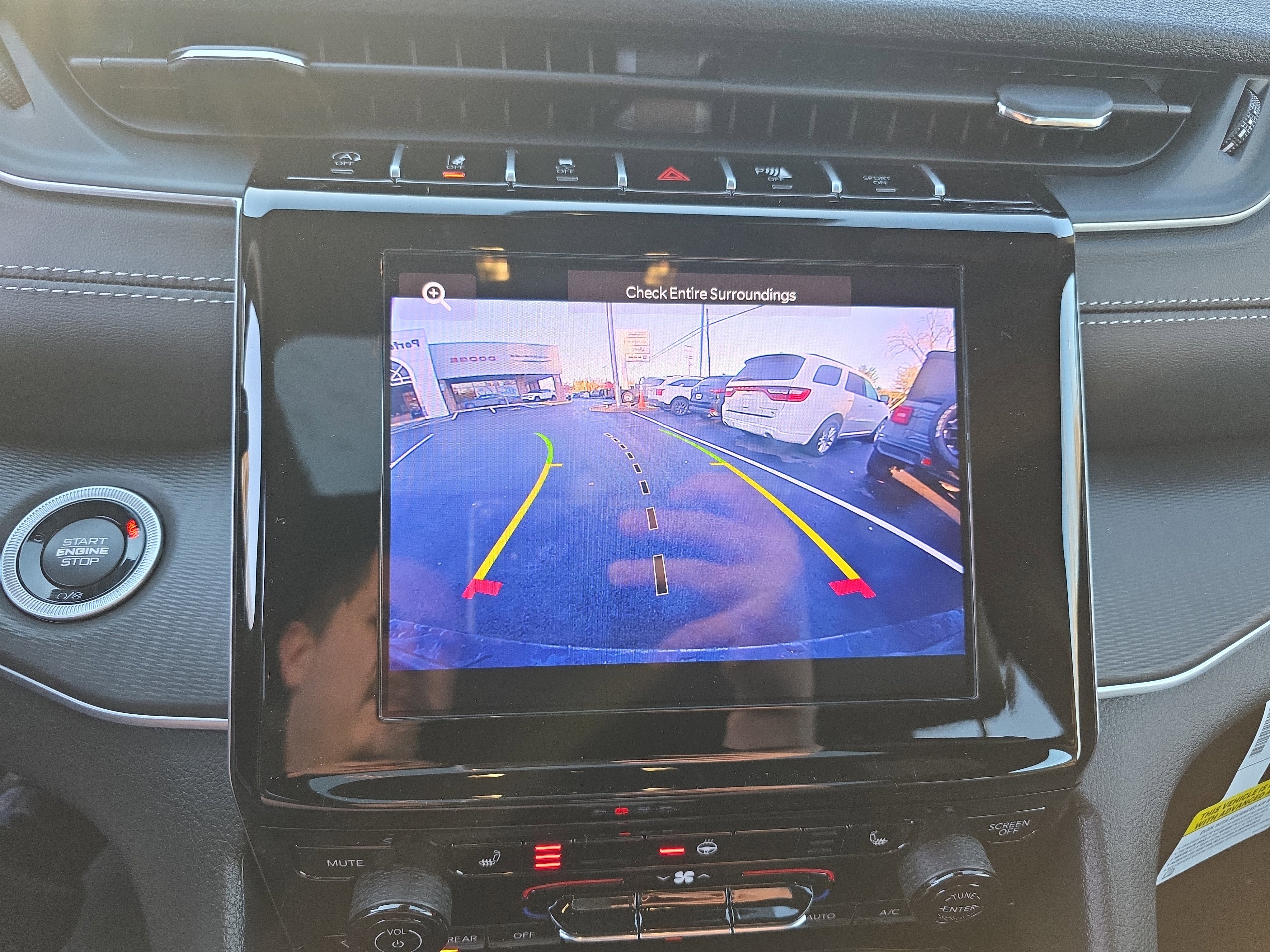 New 2025 Jeep Grand Cherokee Altitude image 6