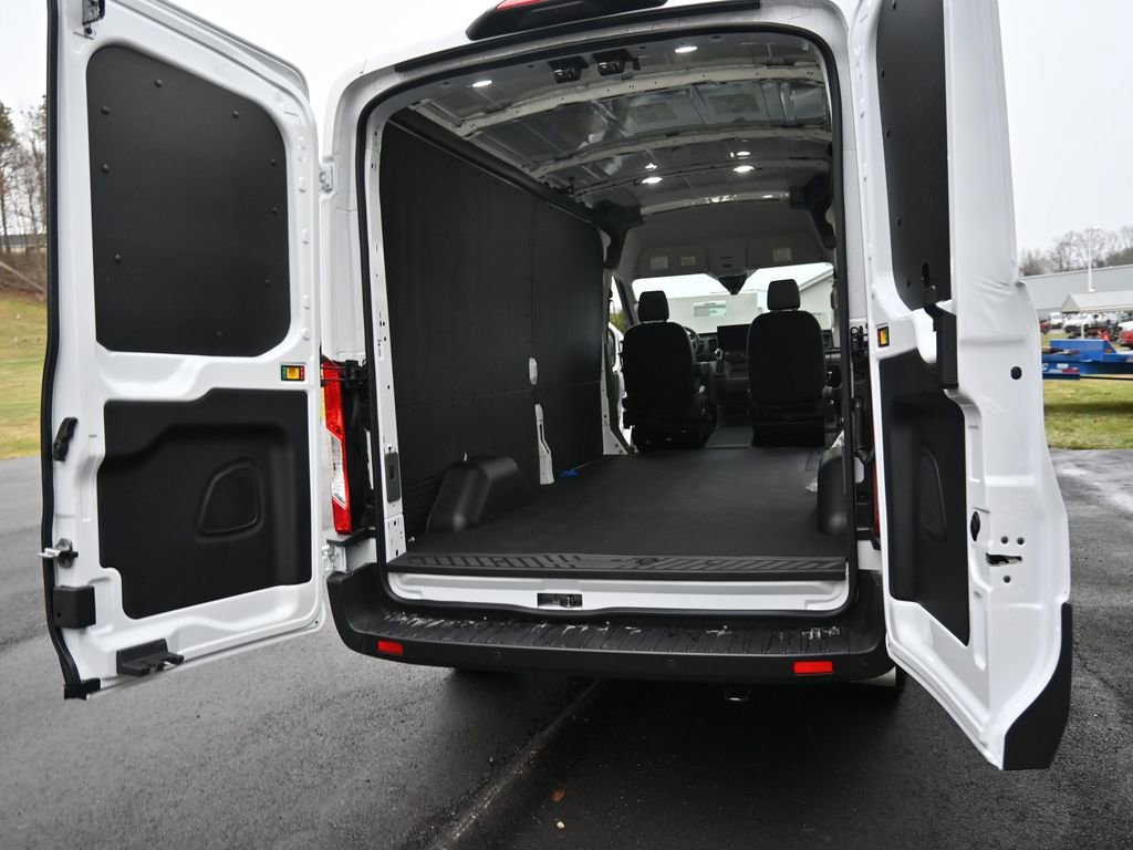 New 2026 Ford Transit 250 148 Medium Roof w/ Load Area Protection Package image 91
