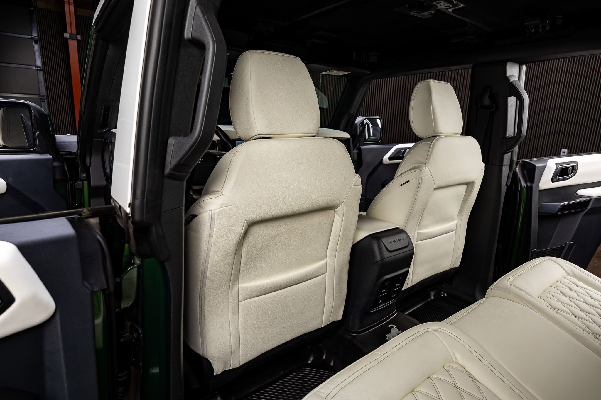 Used 2024 Ford Bronco Wildtrak image 34