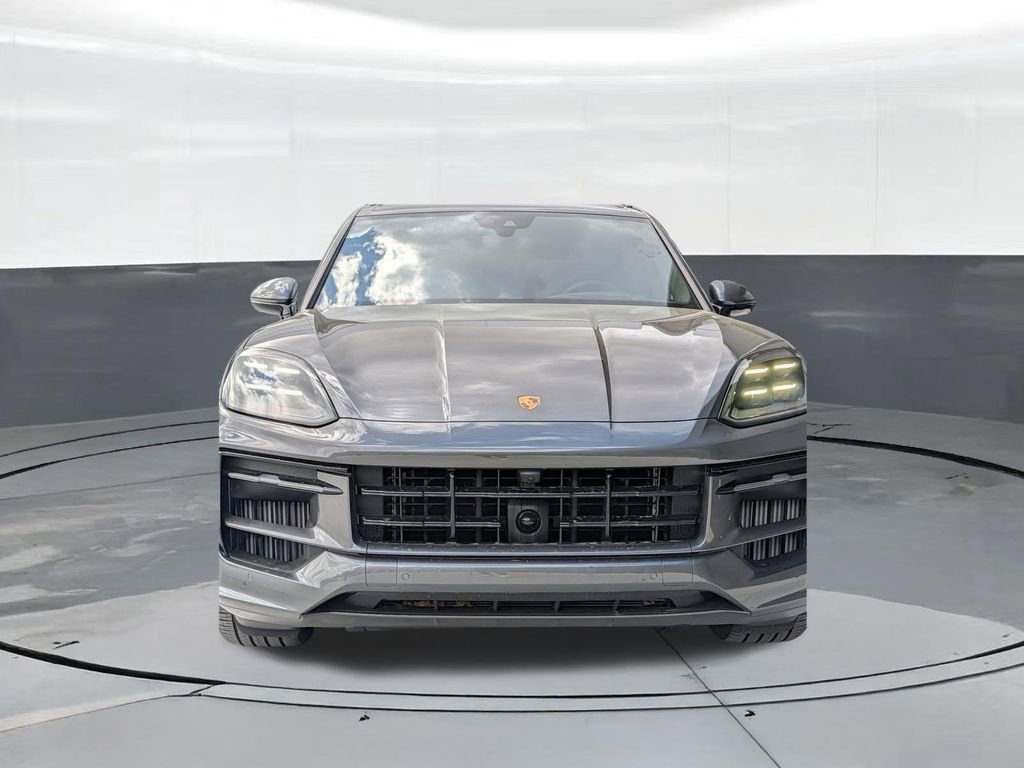 Certified 2025 Porsche Cayenne GTS image 7