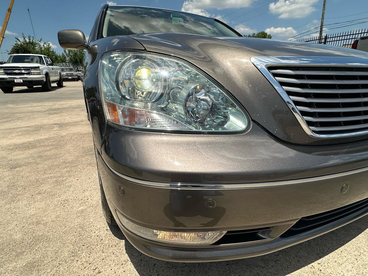 Used 2004 Lexus LS 430 w/ Premium Pkg RWD image 10