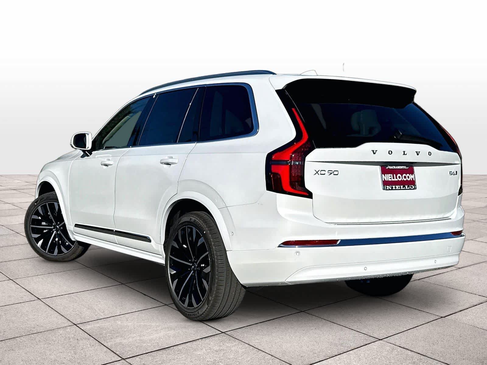 New 2027 Volvo XC90 B6 Ultra AWD/4WD image 3