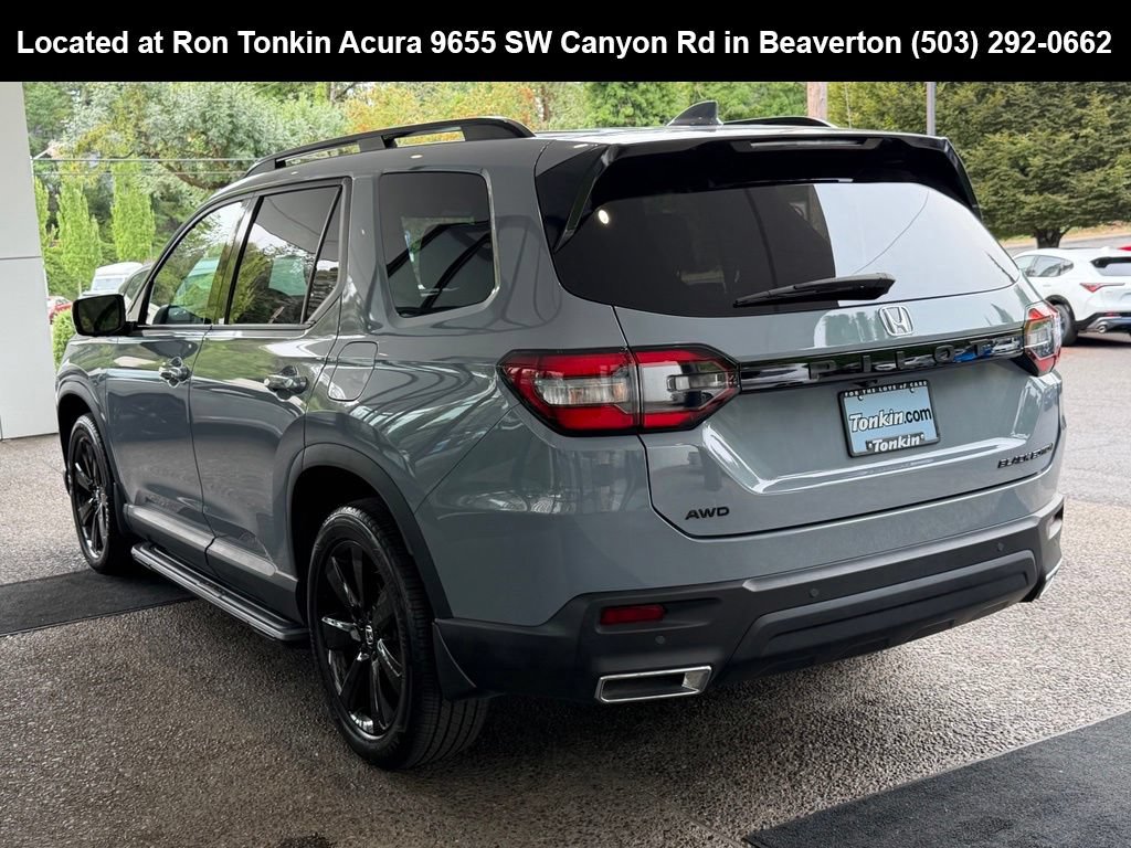 Used 2025 Honda Pilot Black Edition image 5