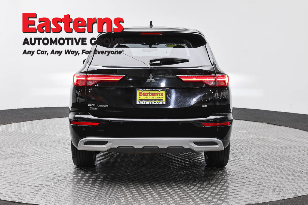 Used 2024 Mitsubishi Outlander SE FWD image 8