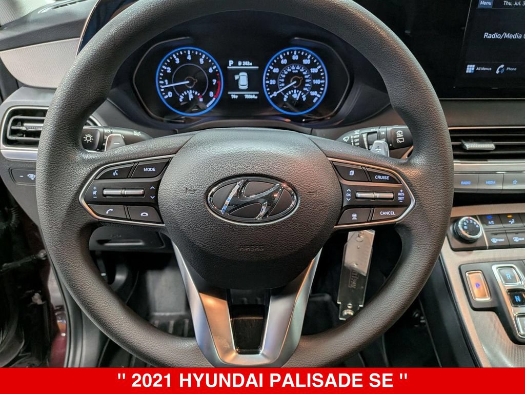 Used 2021 Hyundai Palisade SE AWD/4WD image 16