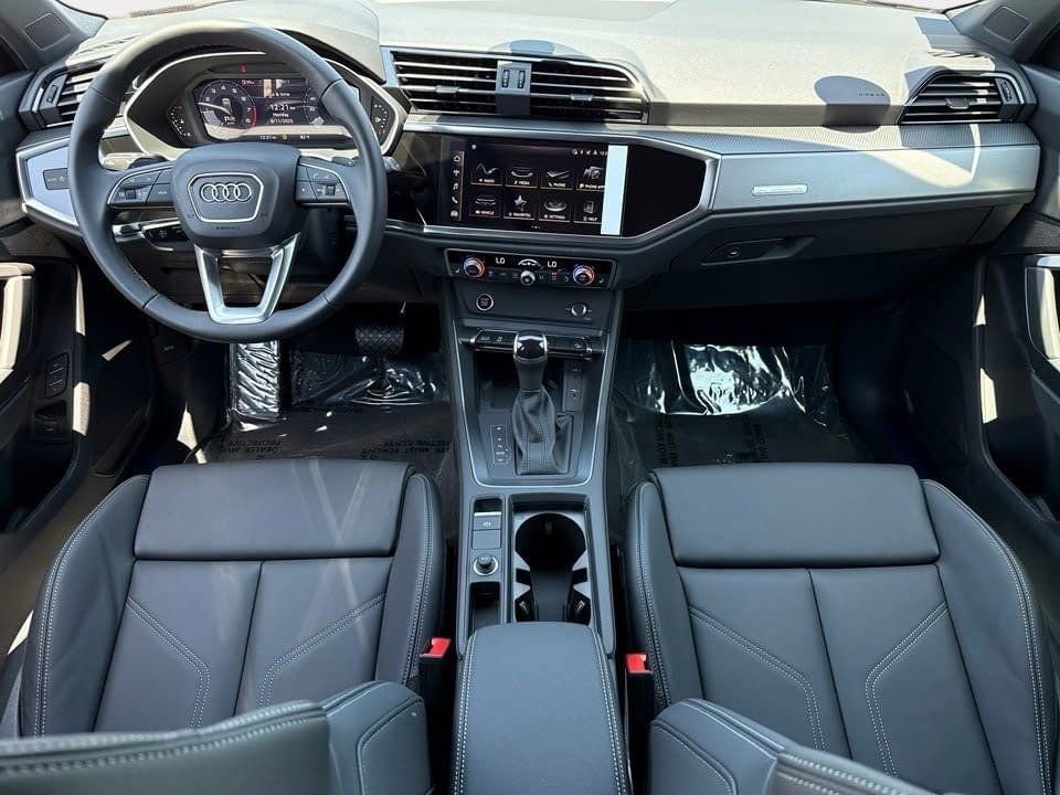Certified 2025 Audi Q3 2.0T Premium w/ Convenience Package image 13
