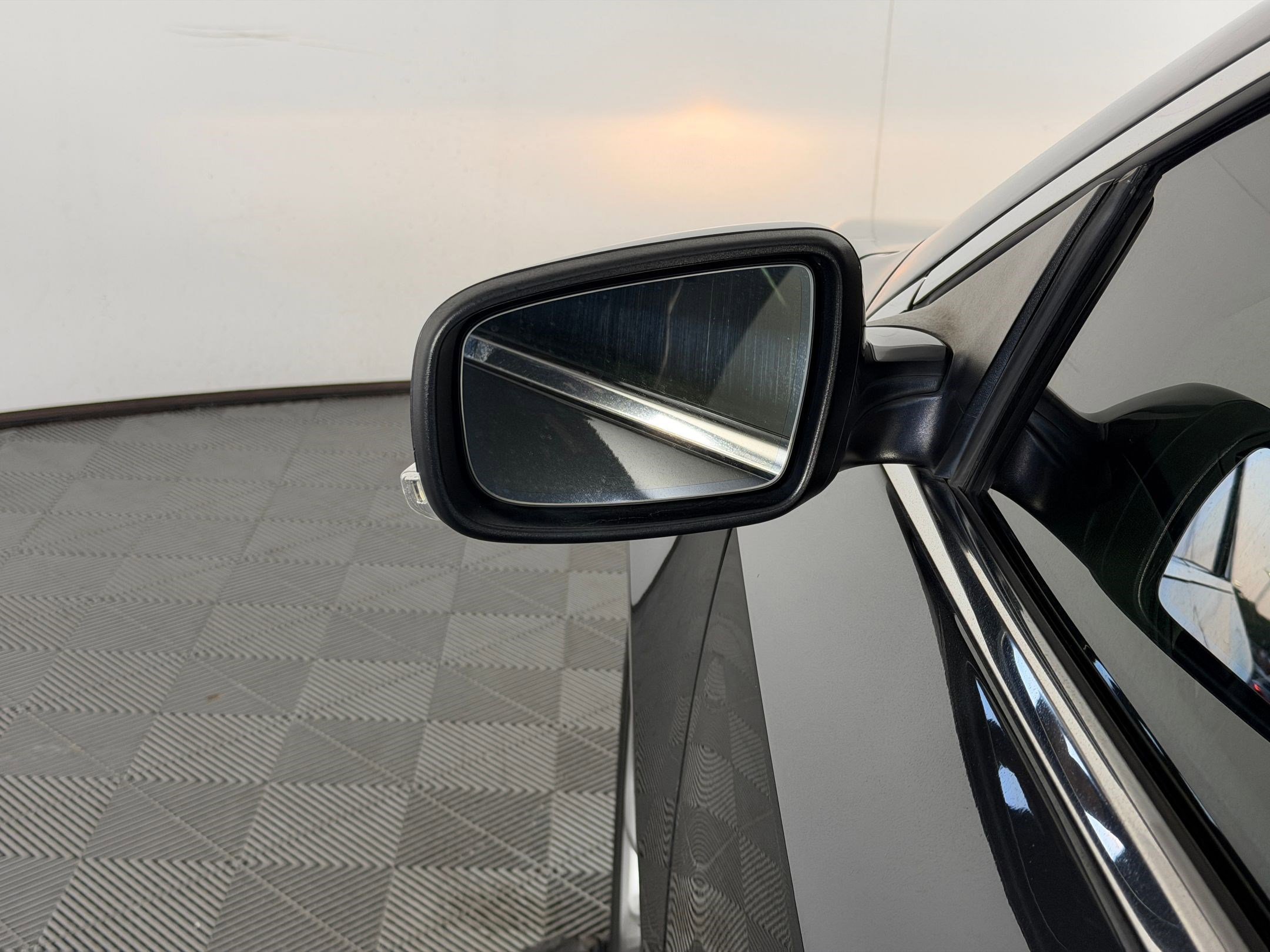 Used 2014 Buick LaCrosse Leather FWD image 22