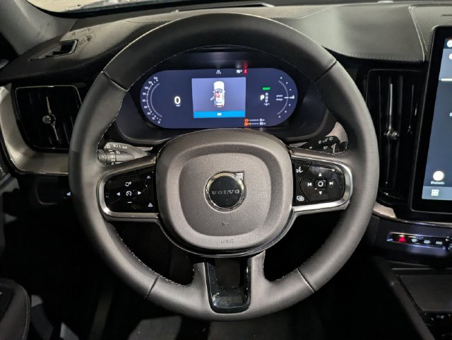 New 2026 Volvo XC60 T8 Ultra w/ Climate Package AWD/4WD image 17