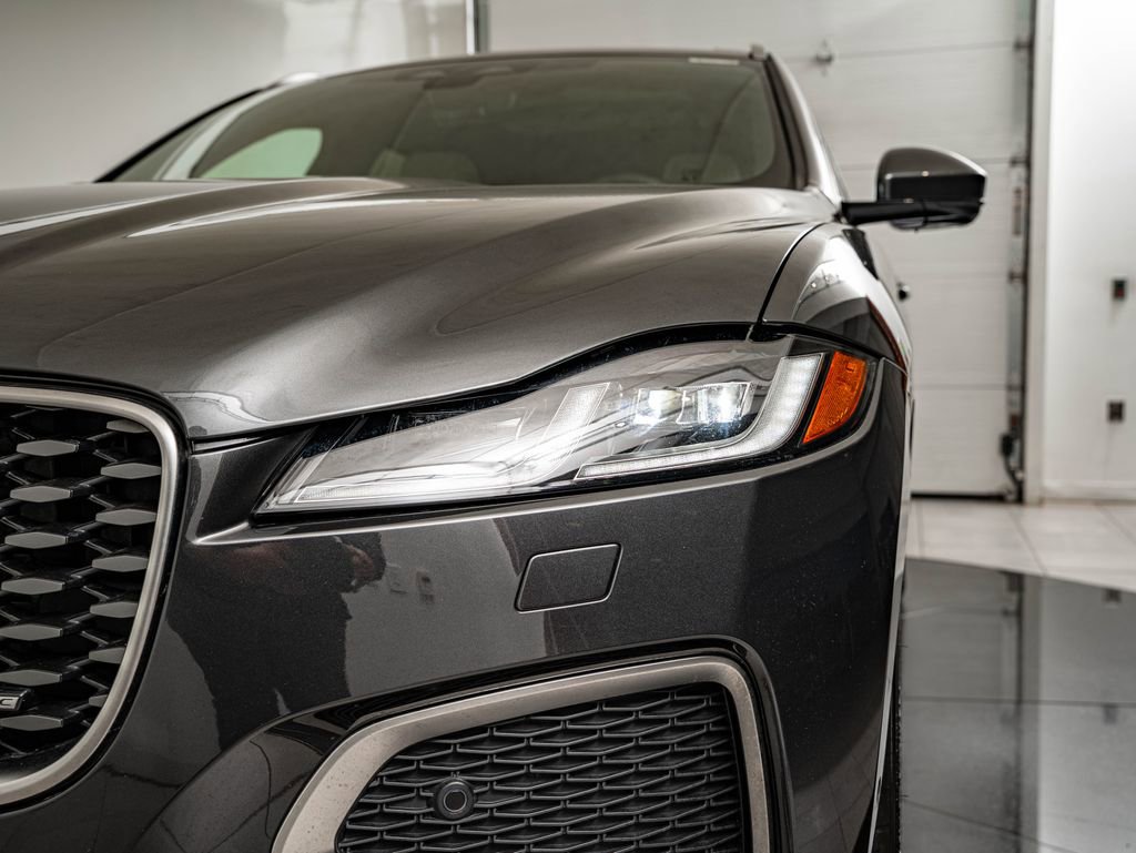 Certified 2025 Jaguar F-PACE R-Dynamic S AWD/4WD image 13