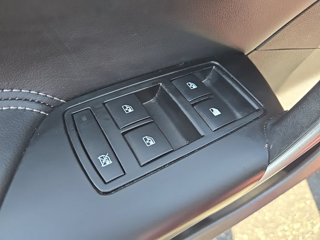Used 2015 Buick Regal Premium w/ Experience Buick Package FWD image 25