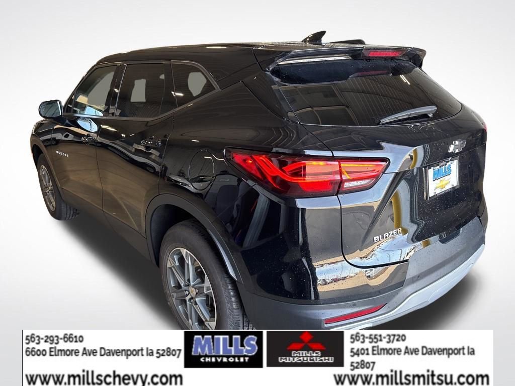 Used 2024 Chevrolet Blazer LT w/ Driver Confidence Package image 7