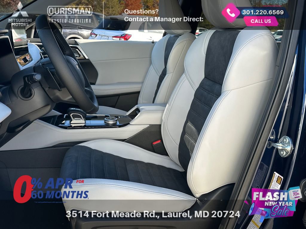 New 2025 Mitsubishi Outlander SE image 6