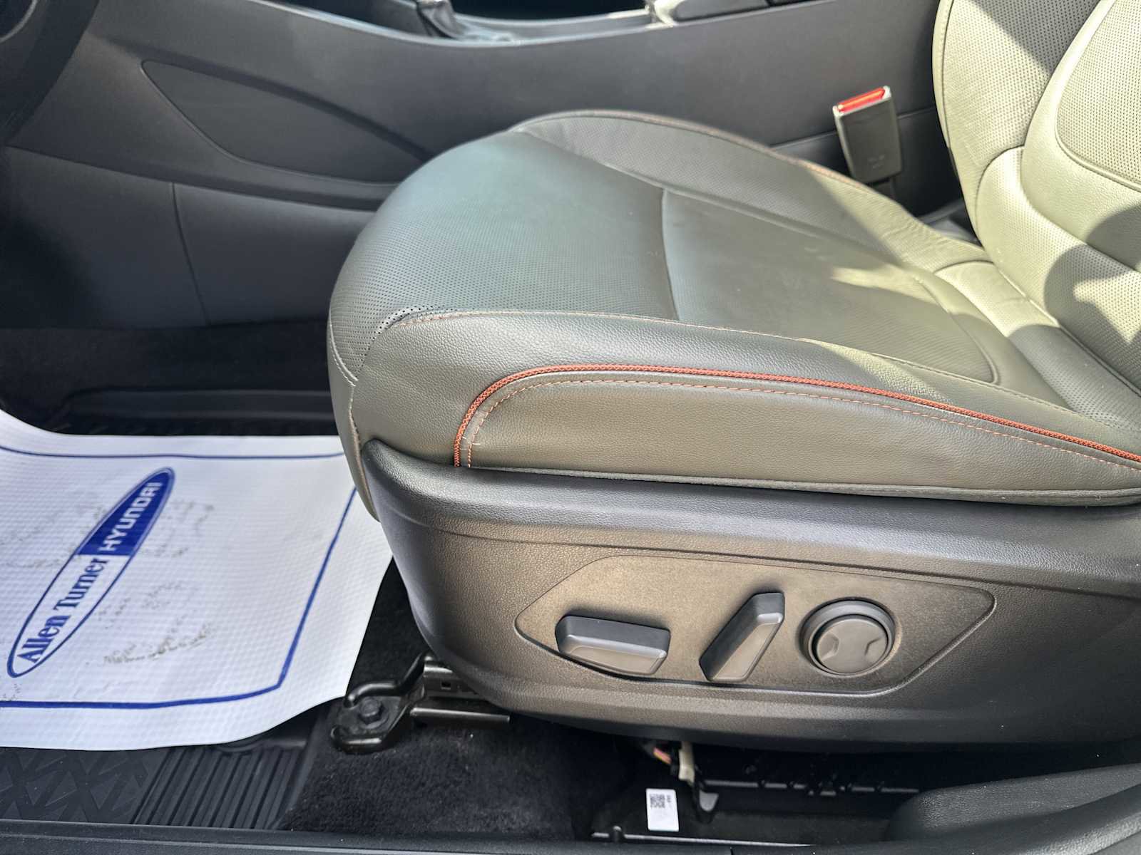 Used 2024 Hyundai Santa Cruz Limited image 29