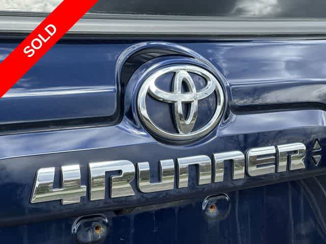 Used 2021 Toyota 4Runner SR5 Premium w/ Moonroof Package AWD/4WD image 31