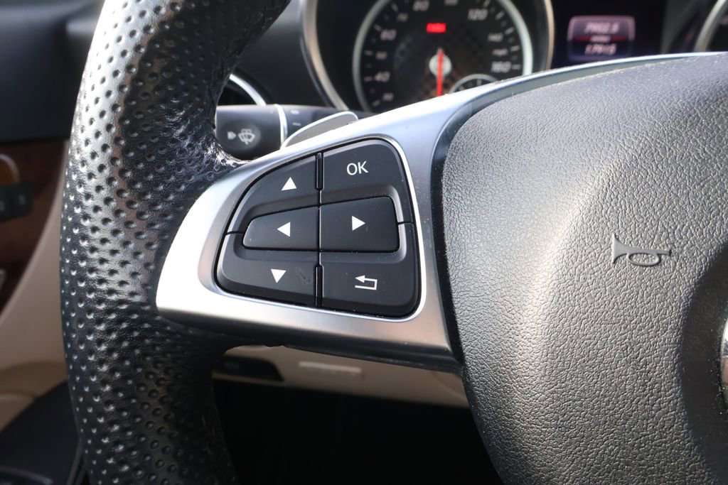 Used 2019 Mercedes-Benz SLC 300 image 19