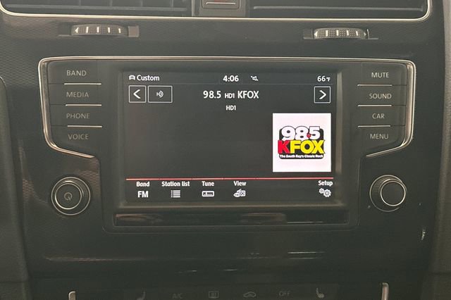 Used 2017 Volkswagen GTI Sport image 22