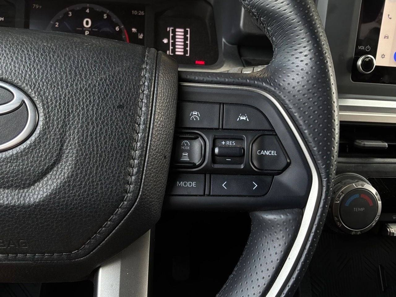 Used 2025 Toyota 4Runner SR5 RWD image 31