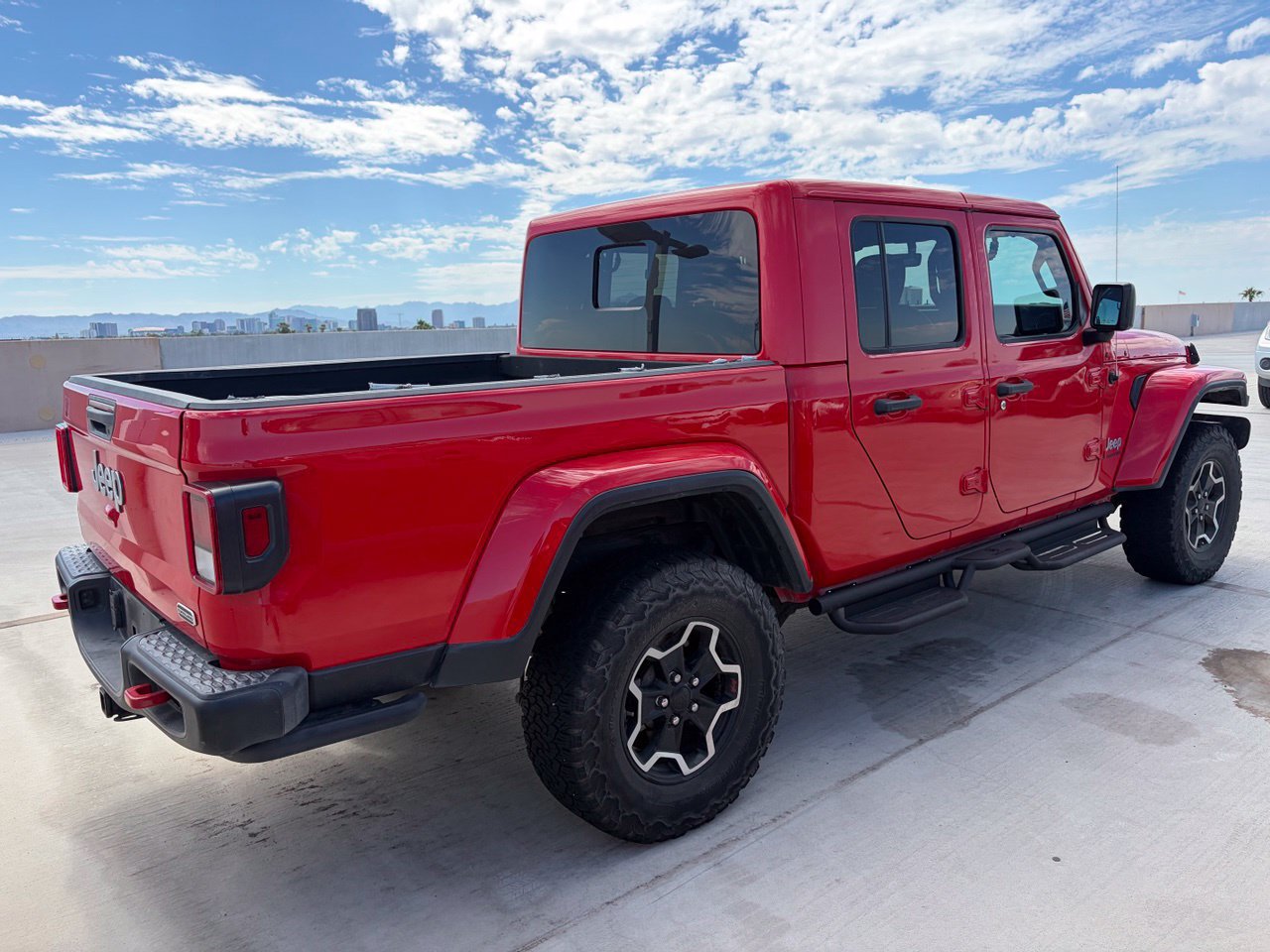 Used 2021 Jeep Gladiator Overland w/ Popular Equipment Package AWD/4WD image 2