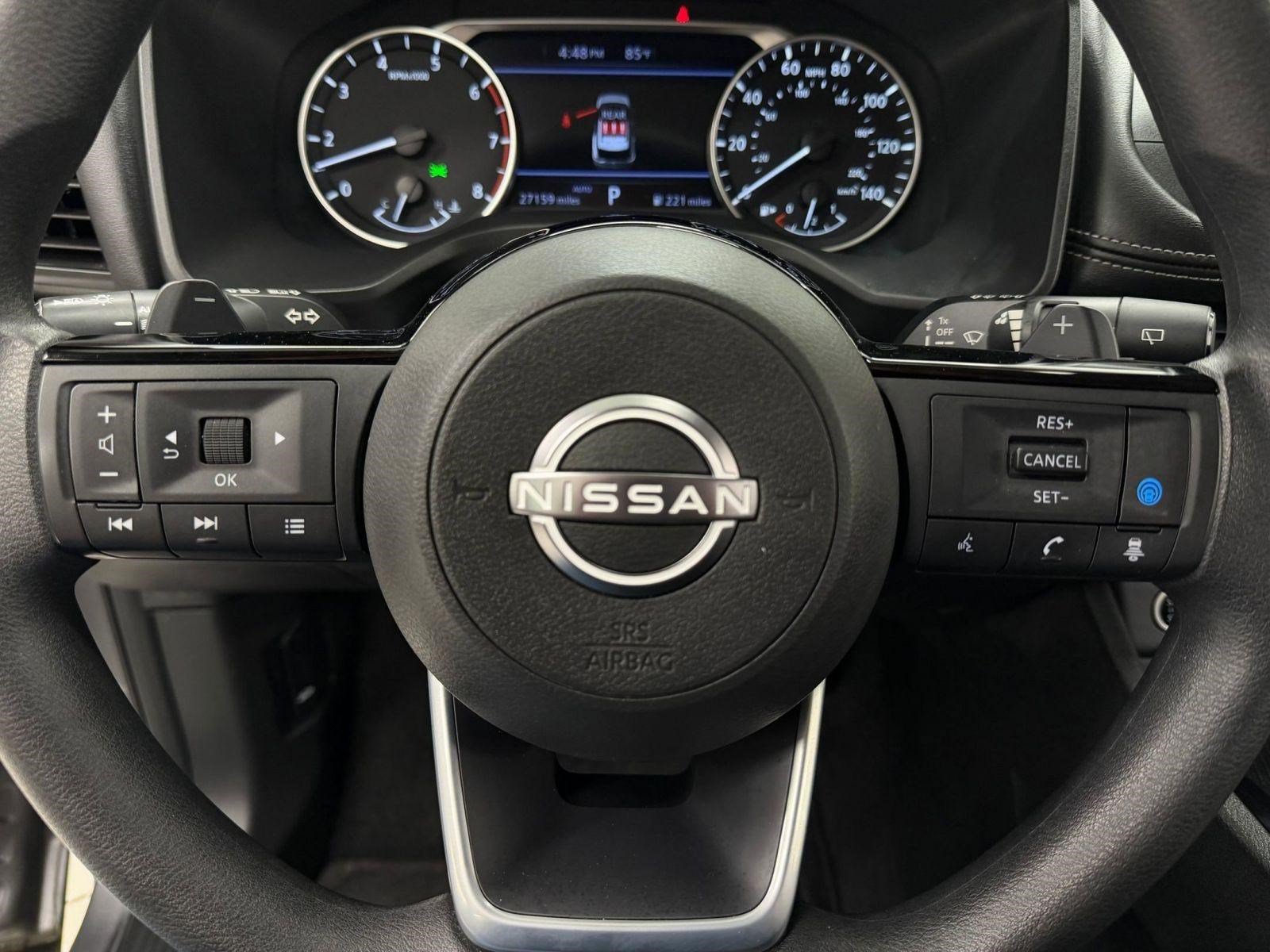 Used 2023 Nissan Rogue SV AWD/4WD image 13