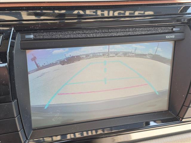 Used 2014 Toyota Corolla LE FWD image 10