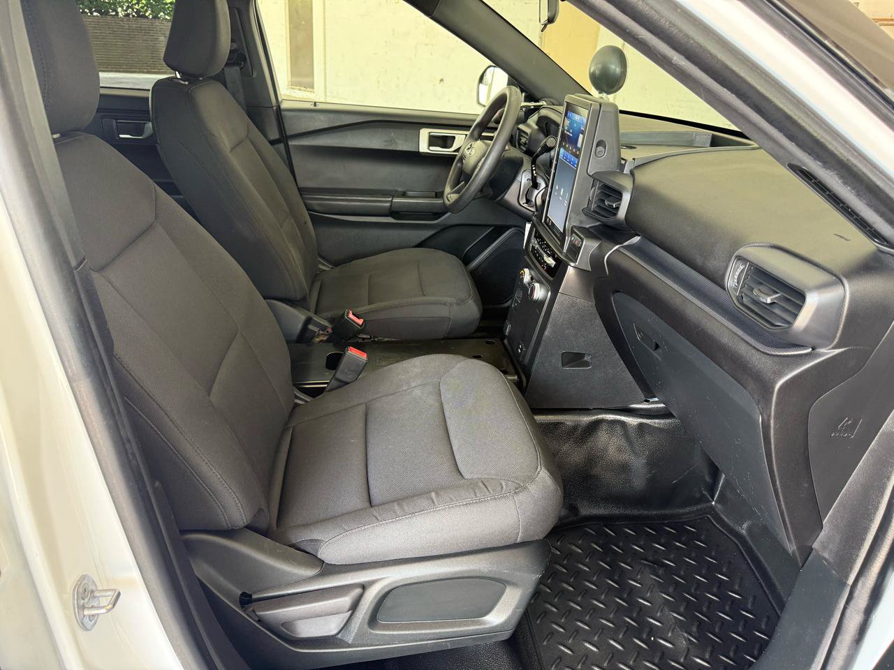 Used 2022 Ford Explorer 4WD Police Interceptor image 17