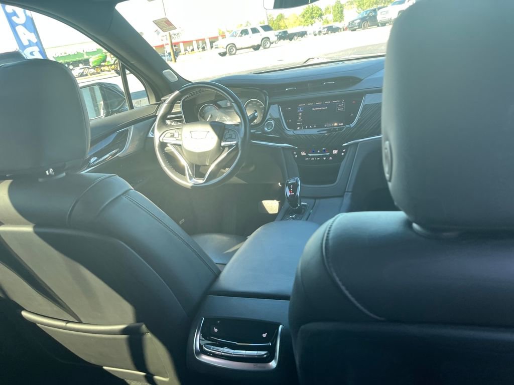 Used 2024 Cadillac XT6 Premium Luxury image 27