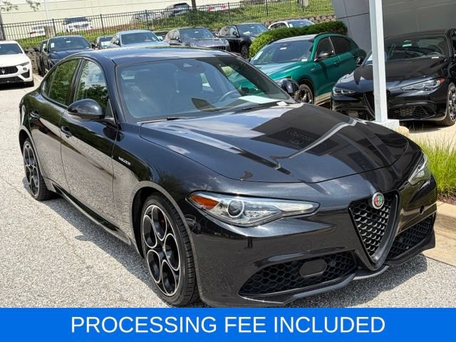 Used 2023 Alfa Romeo Giulia Veloce AWD/4WD image 1